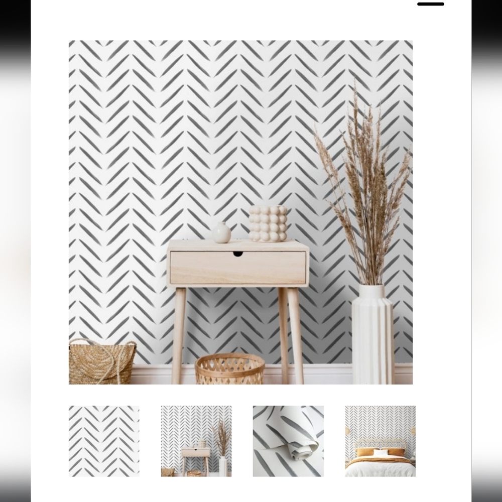 ⭐Black and White Feature Wallpaper